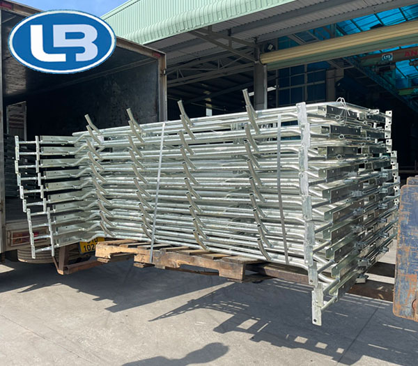 Galvanized pig pen frame